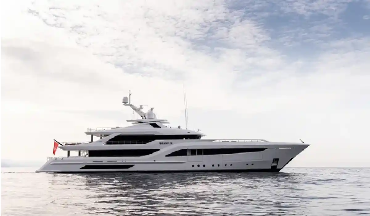 Feadship - Somnium - Luxury Yacht Charter - Preowned Luxury Yachts - Exclusive Concierge Club.webp